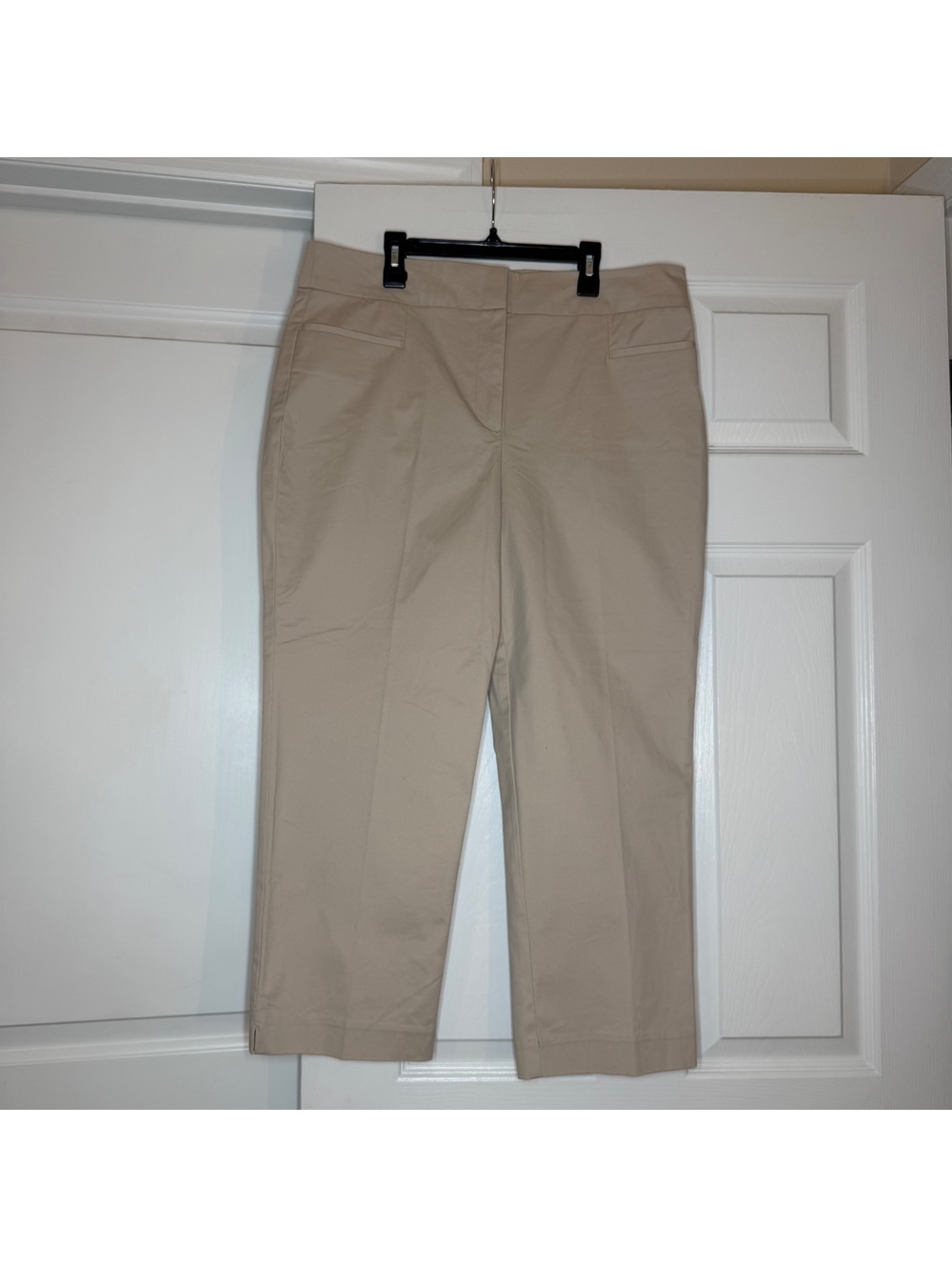 Ann Taylor Factory The Crop Mid Rise Slim Leg Khaki Pants Womens Sz 12 NWT